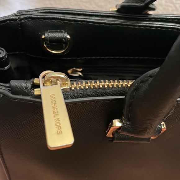 Michael Kors Kellen Black Satchel Tote Handbag - Picture 5 of 8